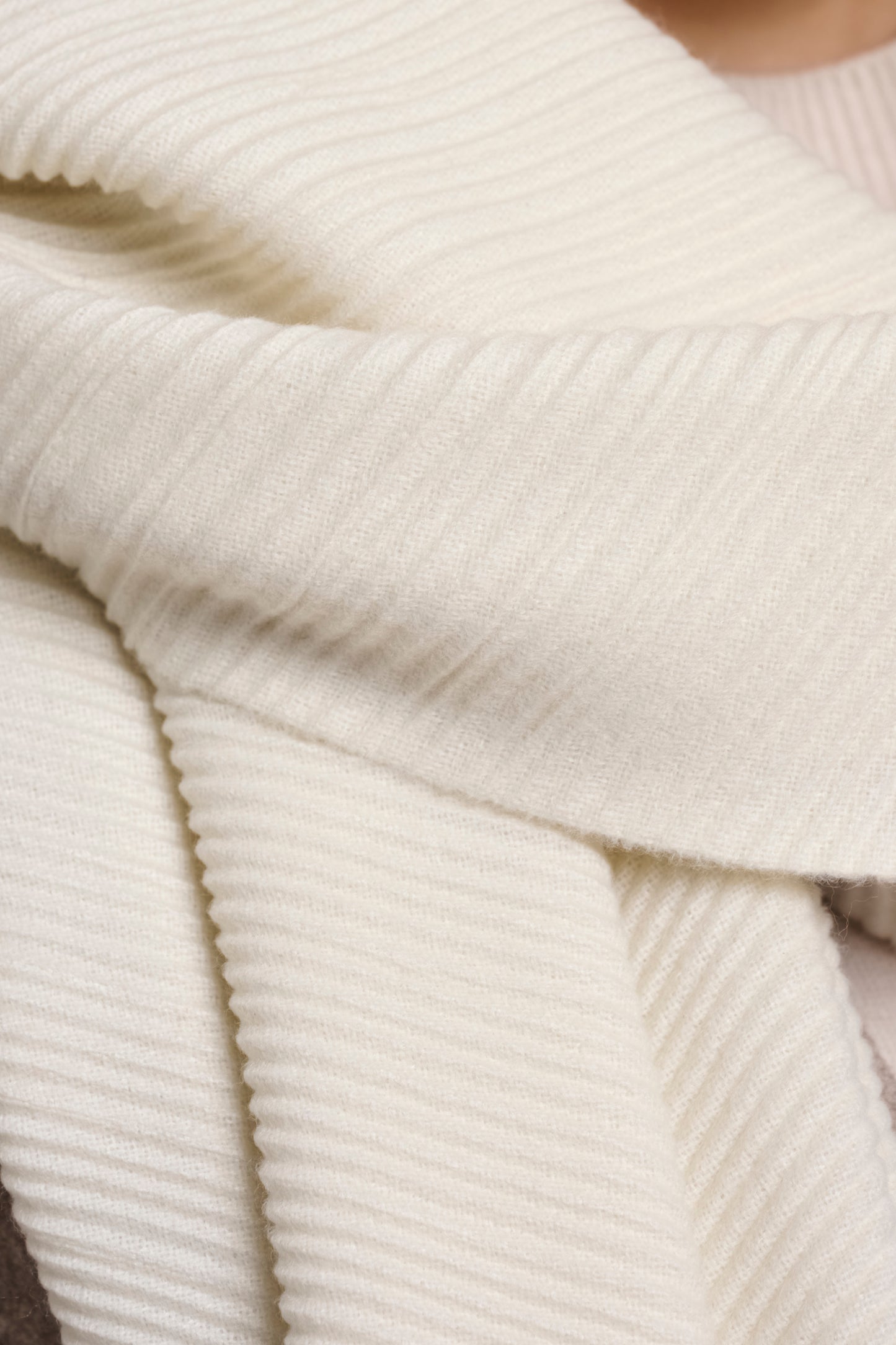 Ivie Scarf Birch