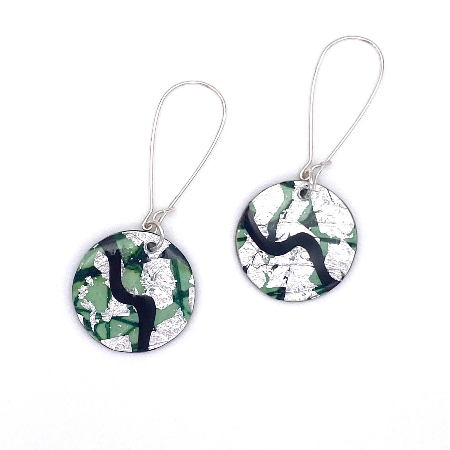 Ripple sgraffito earrings in silver/jade/black