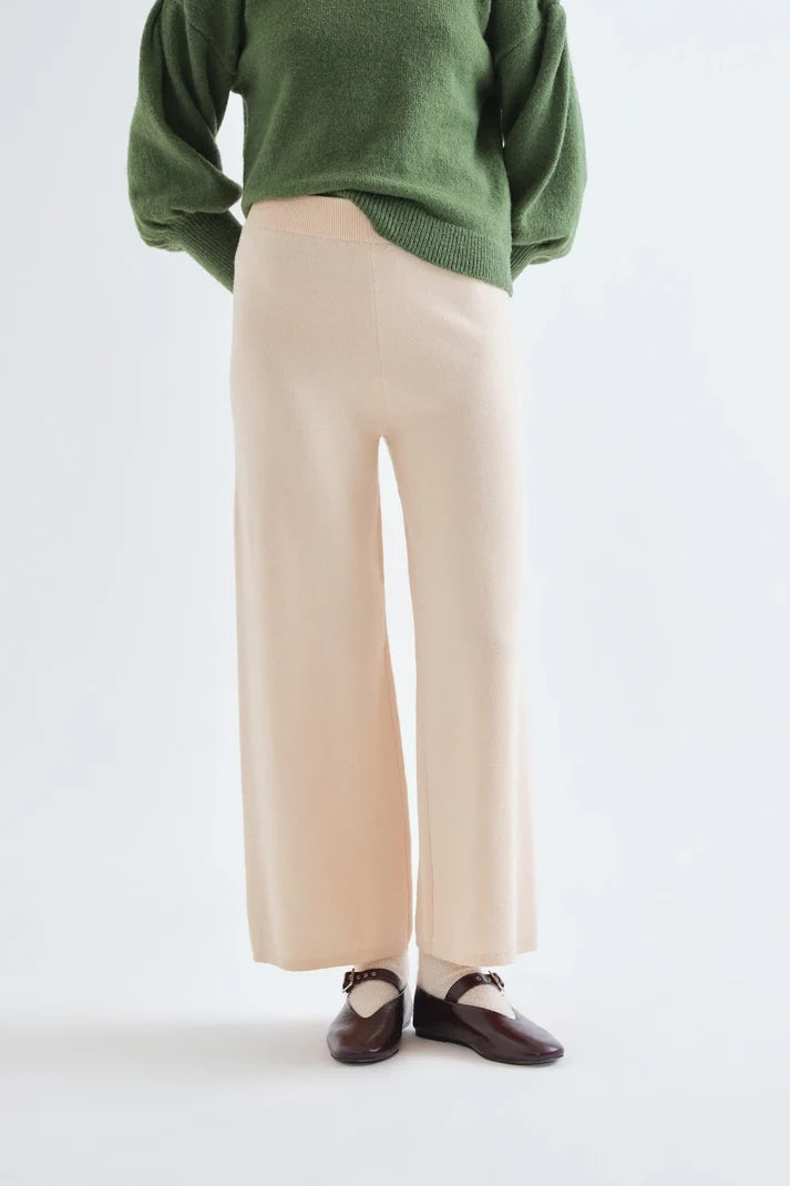 Basic Ecru Knit Trousers