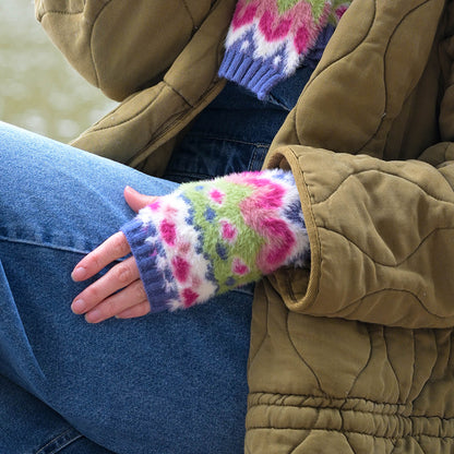 Imogen Green and Blue Mix Fluffy Zig-Zag Knit Wrist Warmers