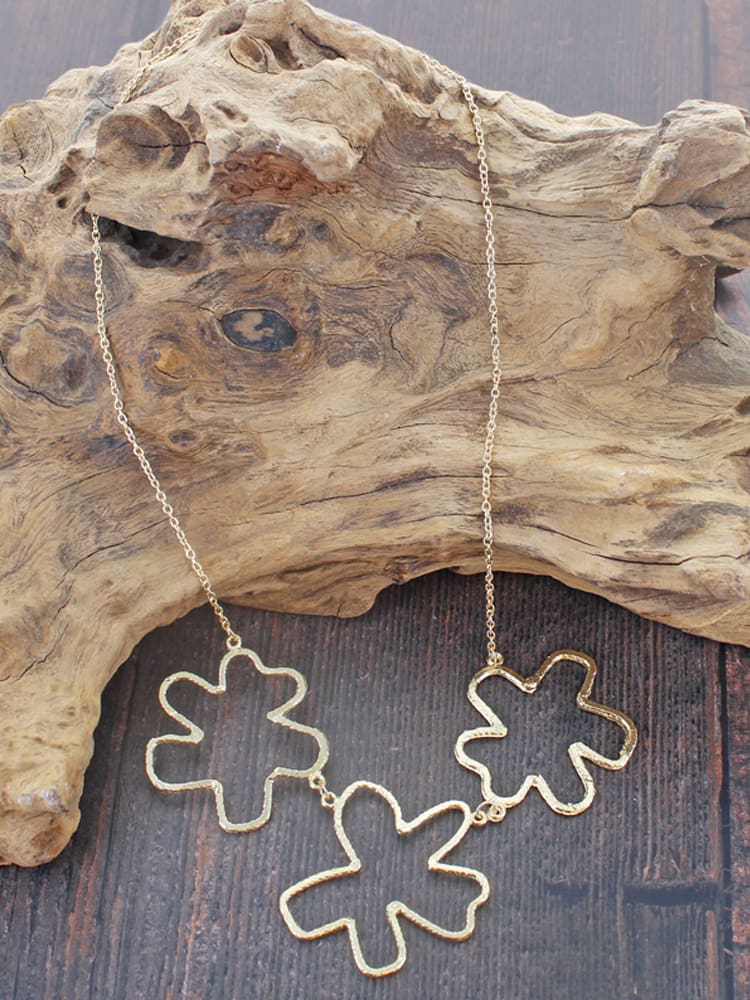 Metal Abstract Flower Necklace Gold