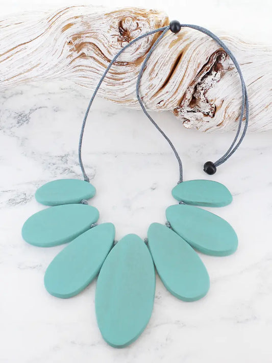 Wooden Oval Fan Necklace Mint