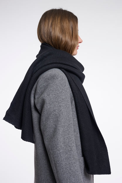 Ivie Scarf Black