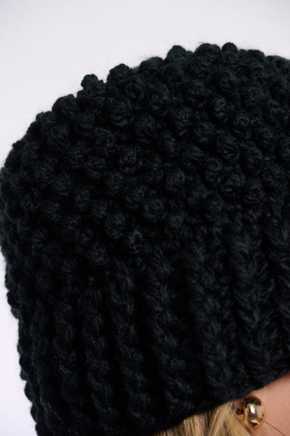 Kevina Knitted Hat Black