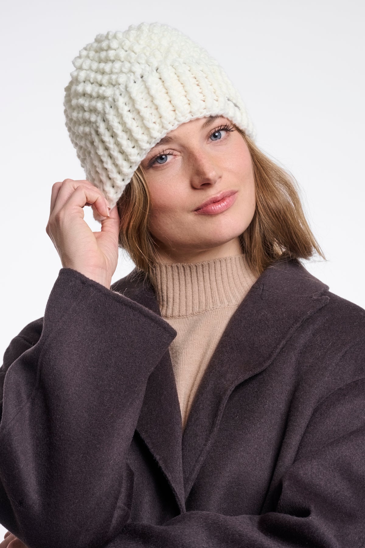 Kevina Knitted Hat Snow White