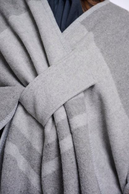 Levi Cape Light Grey