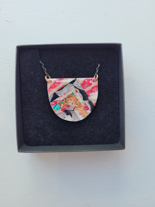 Rothlu Necklace 1