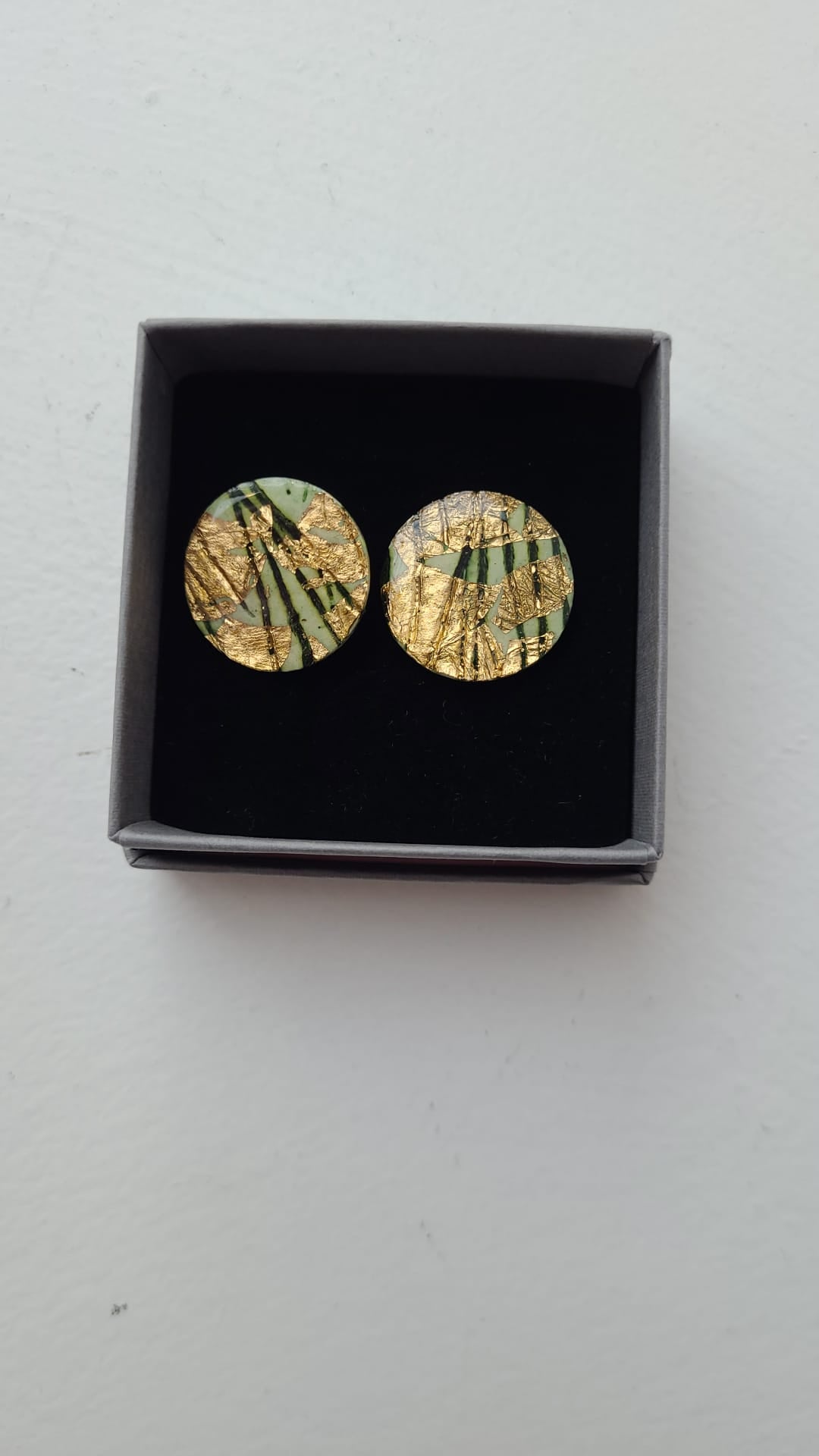 Rothlu Earrings